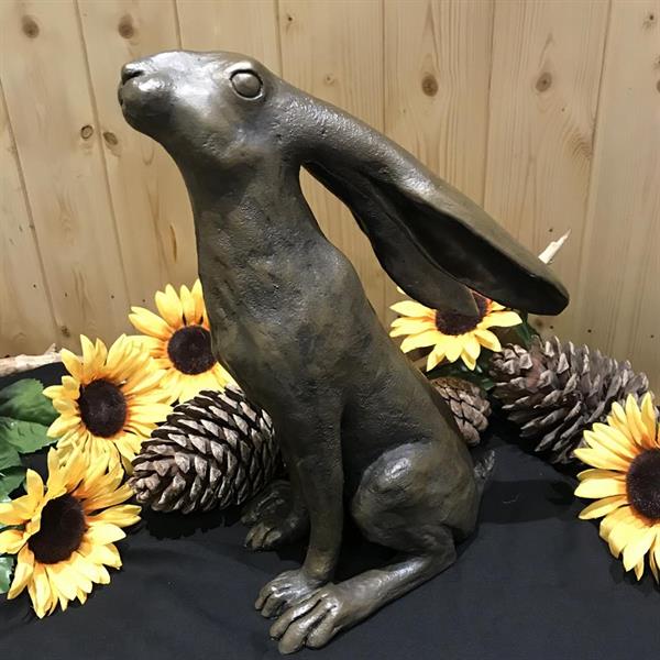 Bronze Moongazing Hare