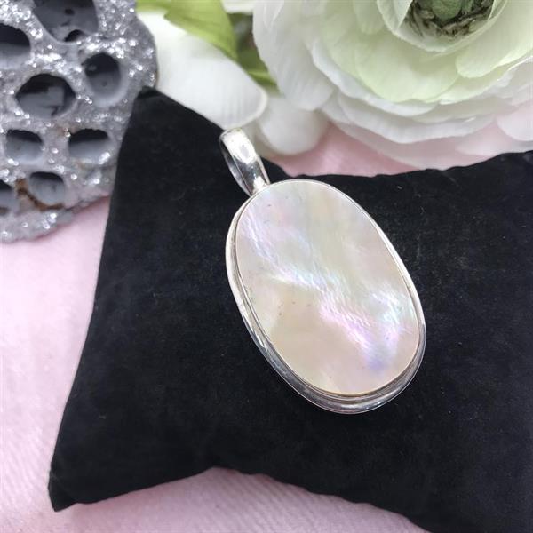 Mother of Pearl Pendant