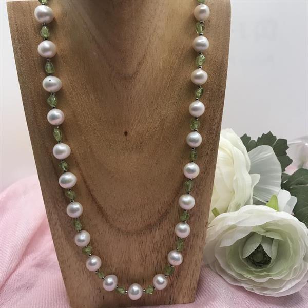 Silver/Pearl Necklace