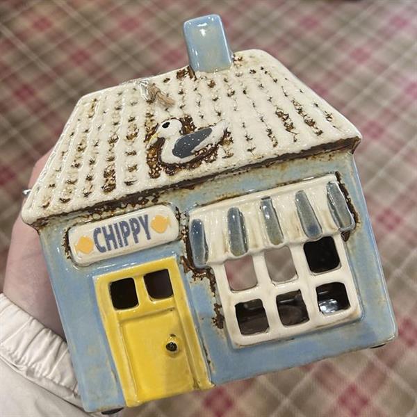 Chippy tea light pottery