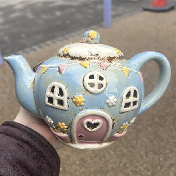 Blue teapot house